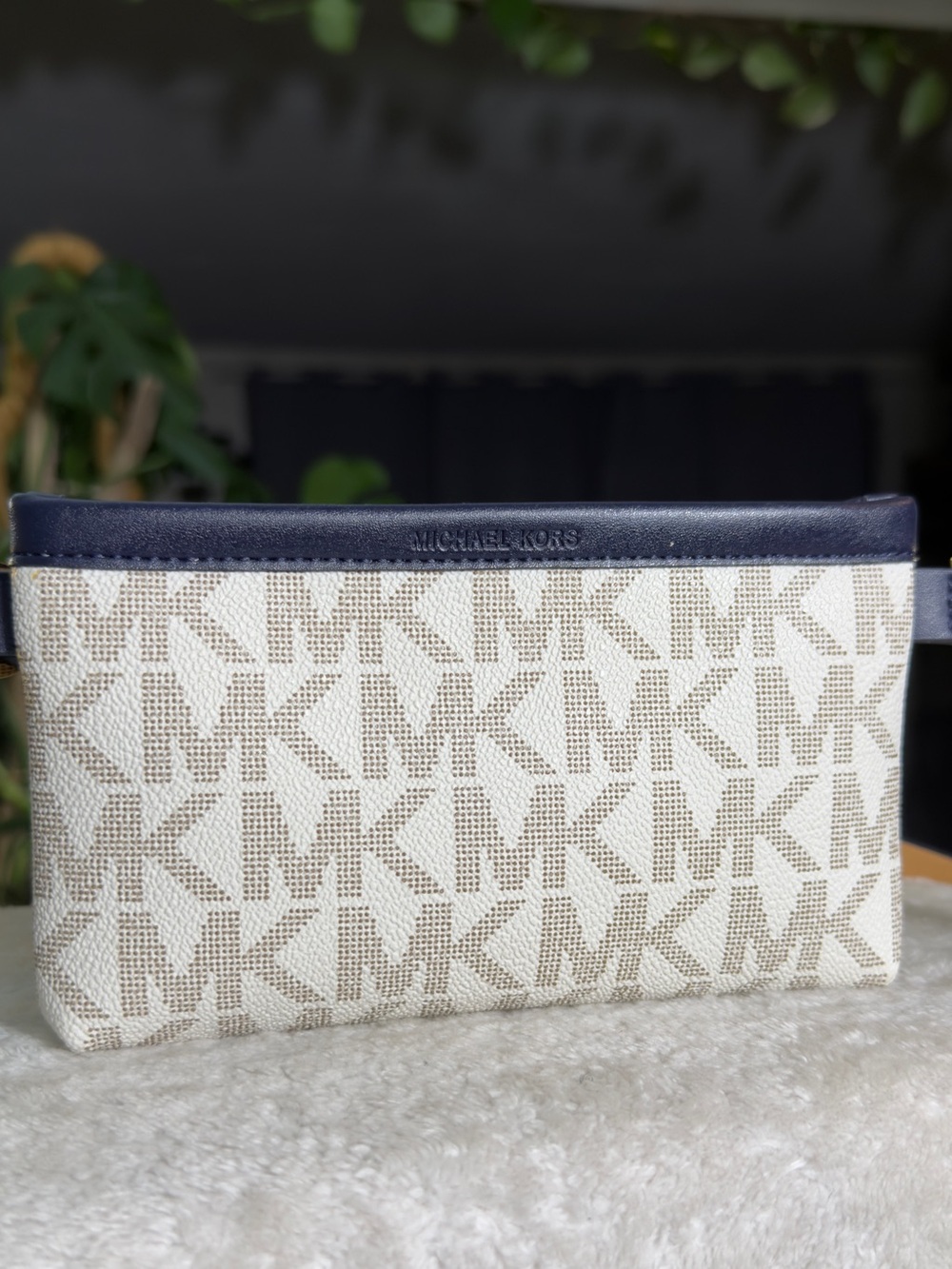 Michael Kors Jet Set Vanilla MK Signature Fanny Pack Bag  Blue Leather T 551749C